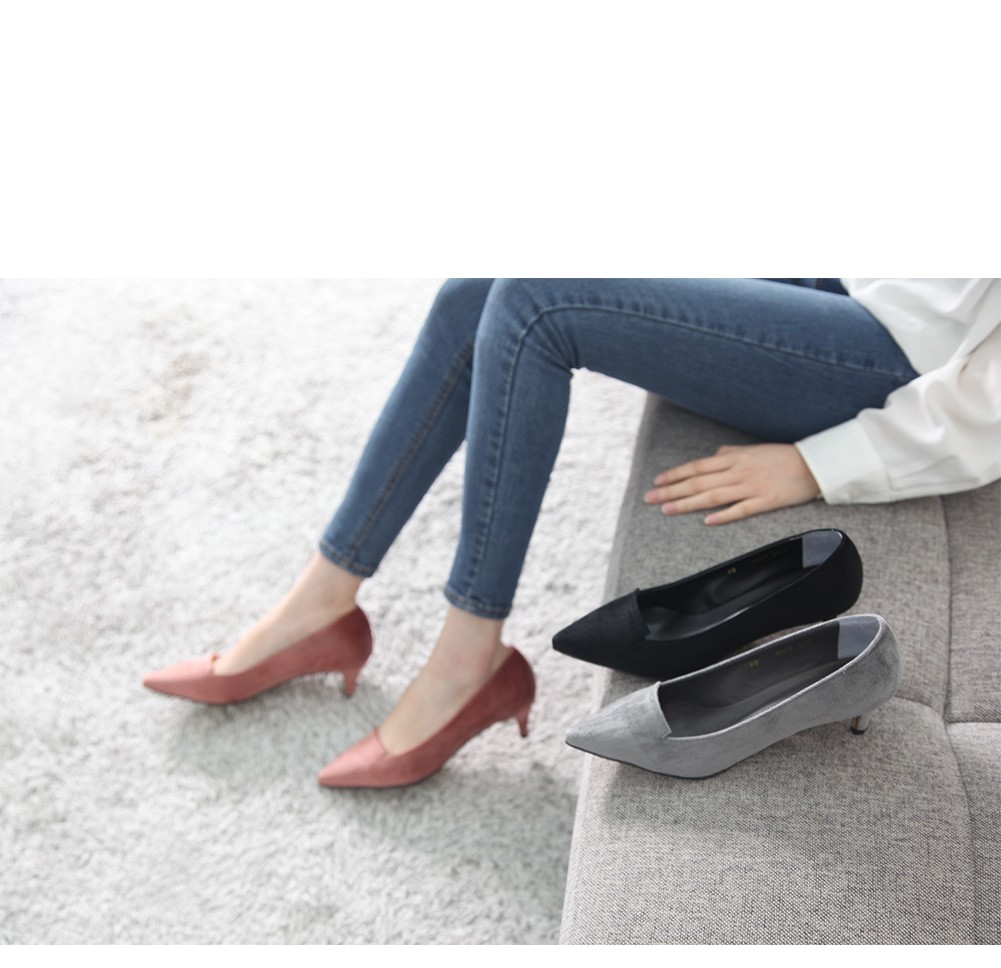 Spike Nose Velvet Pumps 5cm Shoe Middle Heel Winte