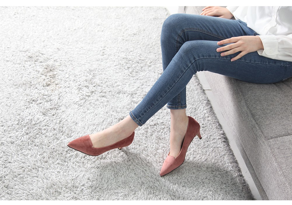 Spike Nose Velvet Pumps 5cm Shoe Middle Heel Winte