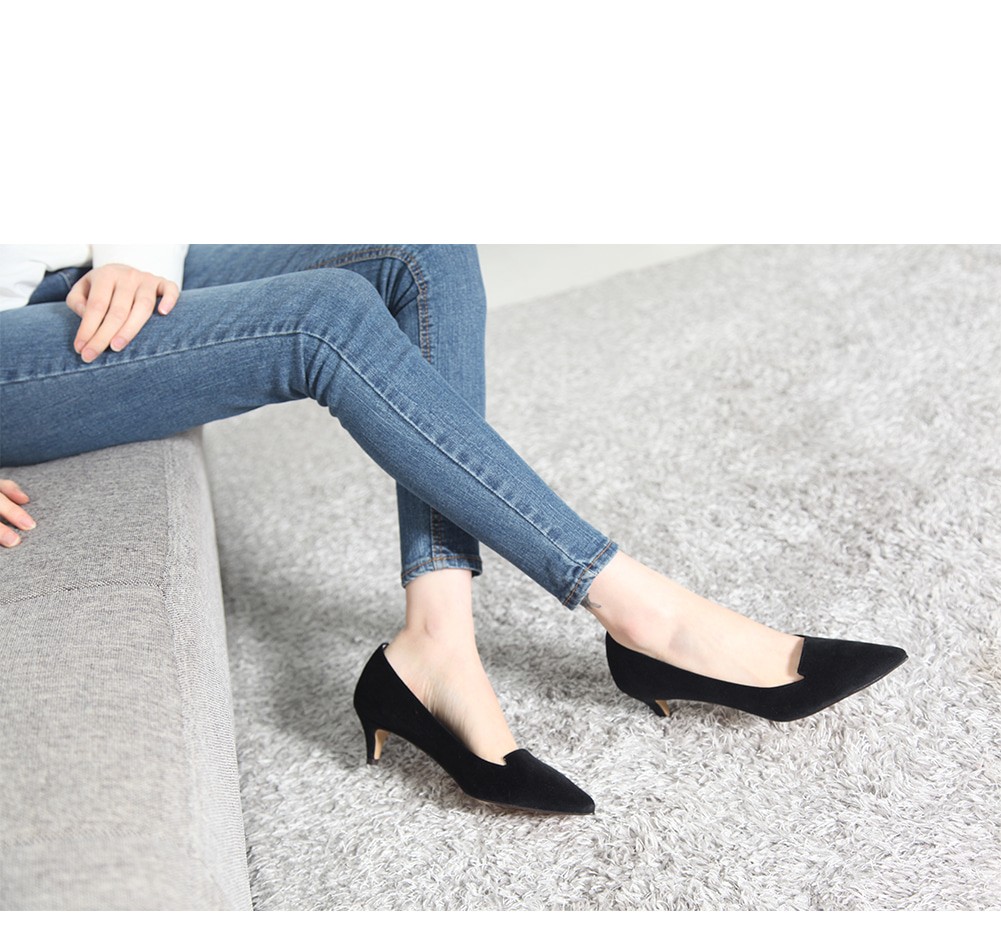 Spike Nose Velvet Pumps 5cm Shoe Middle Heel Winte