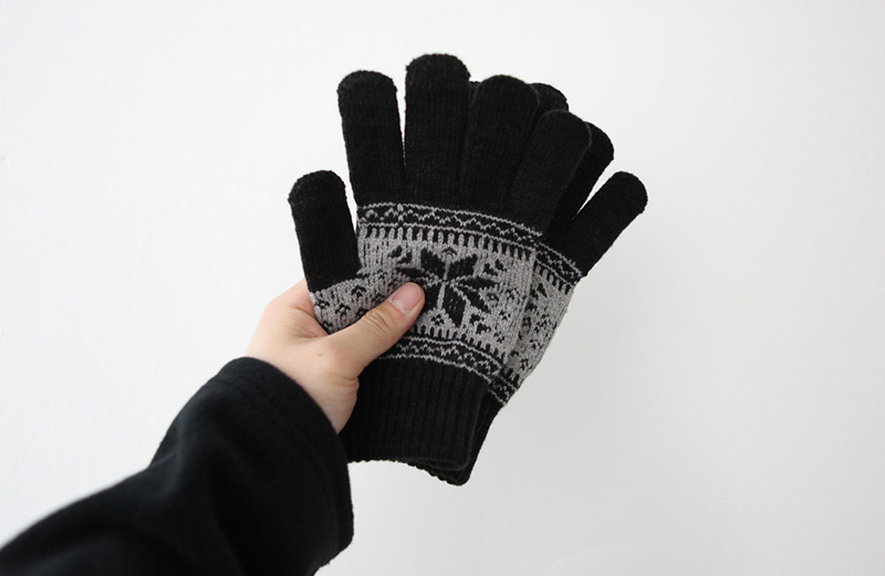 Snowflake smartphone touch gloves winter cute knit