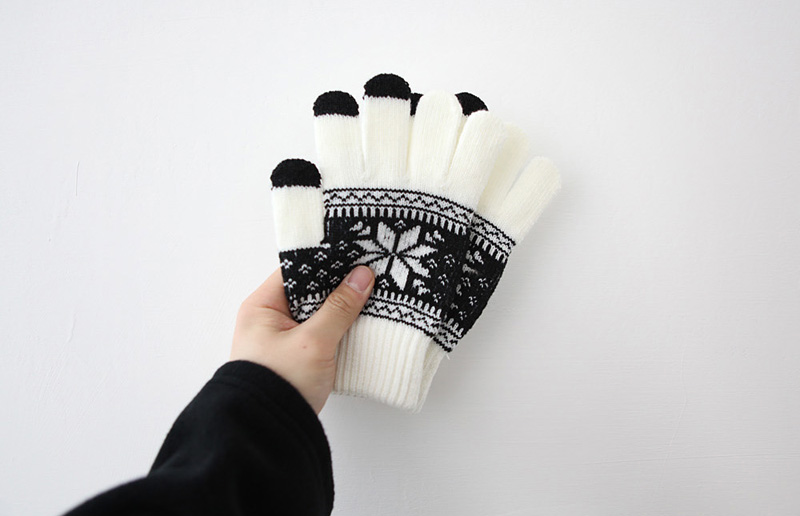 Snowflake smartphone touch gloves winter cute knit