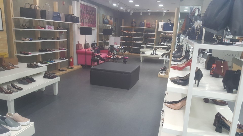 Sera Studio Bobby Pumps Shoes B17P534 Charming sty